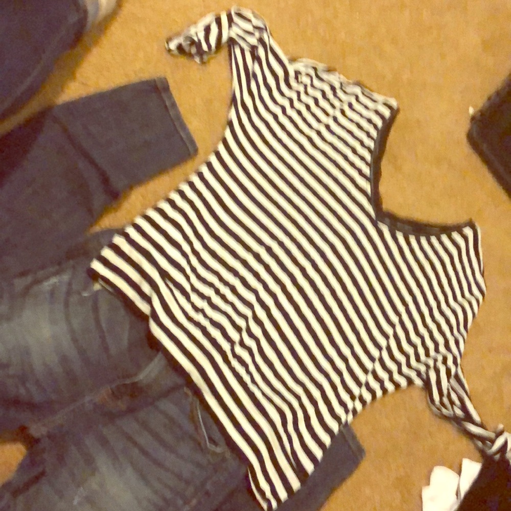 White/black striped shirt sequence on neckline